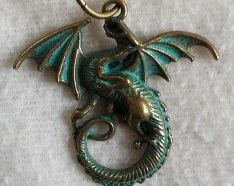 Dragon hands, metal green on collar