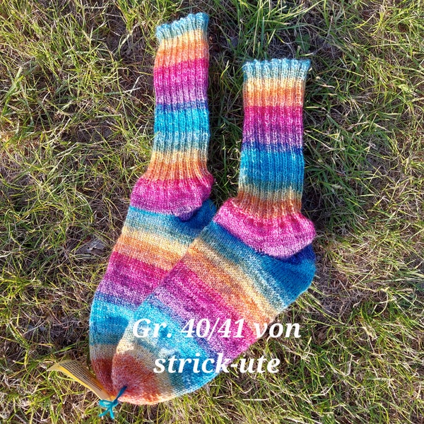 Gr.40/41, handgestrickte Socken, Regenbogensocken, langer Schaft, Gammelsocken, Kuschelsocken, Wollsocken, Bunte Socken