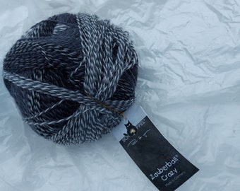 1 Crazy Zauberball von Schoppelwolle, 100g, Farbe "Domino", Farbverlauf in schwarz-grau-weiß, 4-fädig