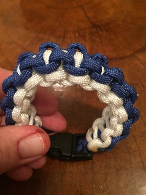 woven paracord bracelet