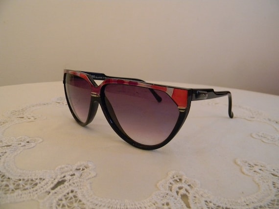 Vintage * * * TRENDY sunglasses * * *