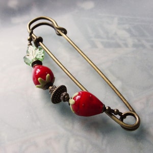 Large kilt needle strawberry, 10 cm bronze jewelry needle with lampwork bead image 7