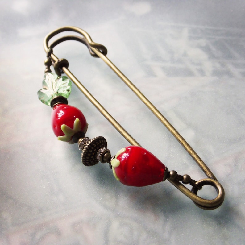 Large kilt needle strawberry, 10 cm bronze jewelry needle with lampwork bead image 2