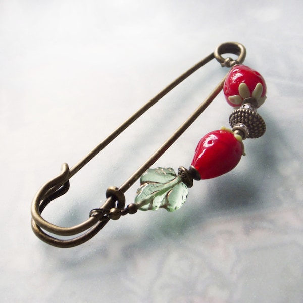 Large kilt needle strawberry, 10 cm bronze jewelry needle with lampwork bead