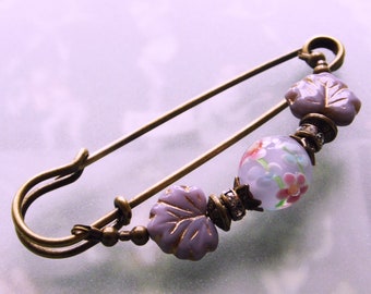 Scarf needle pastel flowers with bronze