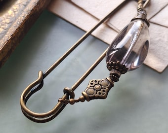 Shawl pin grey bronze Bohemian glass, 10 cm long kilt pin with large glass nugget N10-AB-42