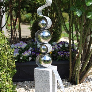 Skulptur Fantasia Edelstahlkugeln/geflammter Grani Bild 7