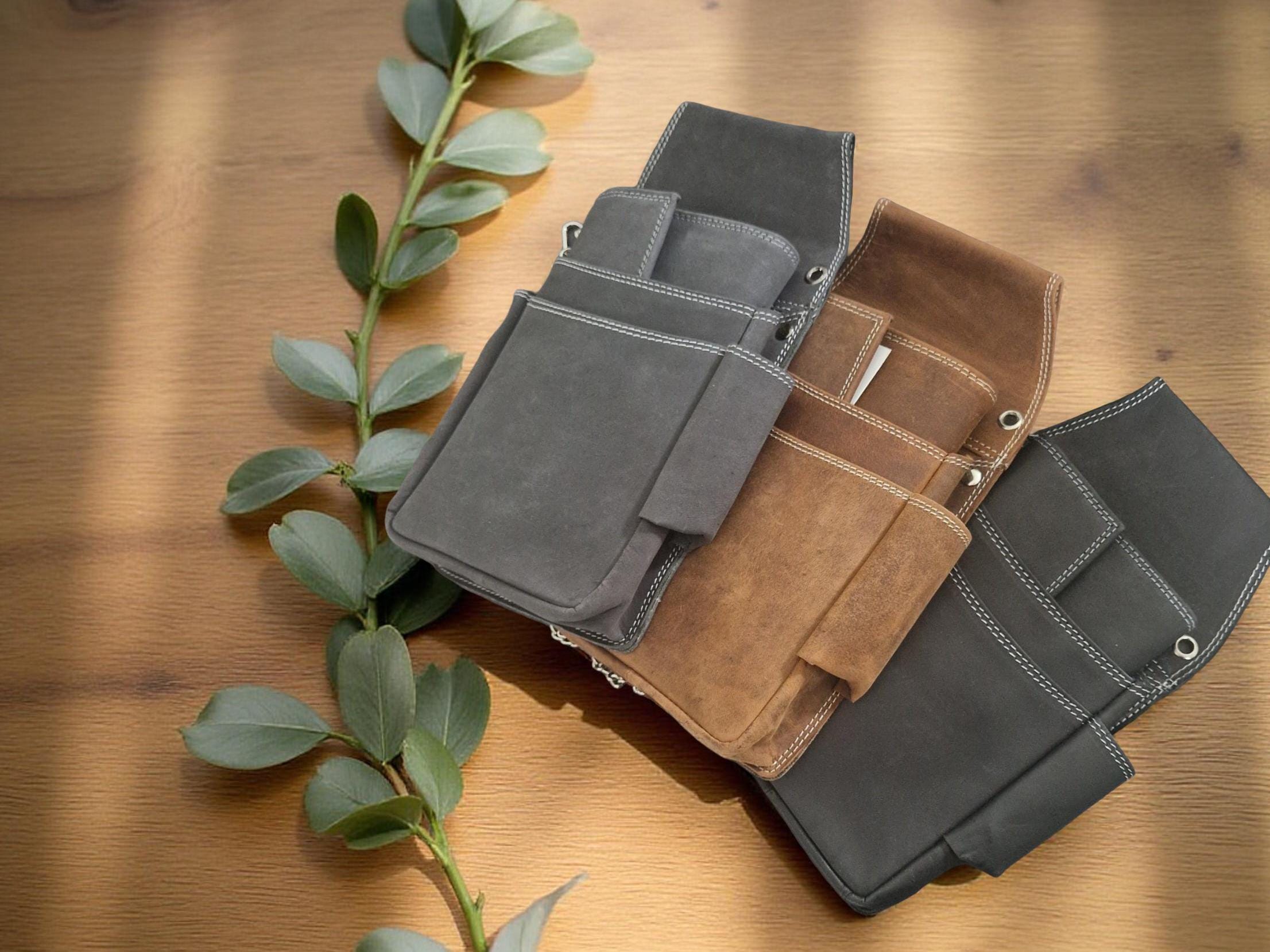 Personalised waiter's wallet with holster and chain, hunter leather, professional waiter's wallet, gift, catering, bar, pub owner