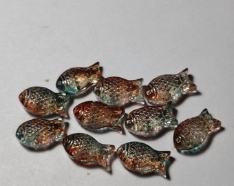 Fisch Glasperlen grün-kupfer 15 x 8mm