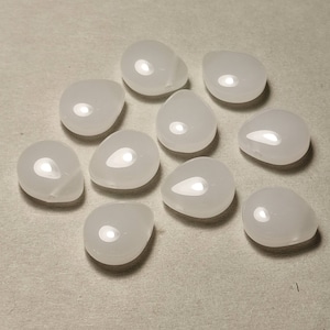 Tropfen Glasperlen Anhänger Träne weiß 12x9x5mm
