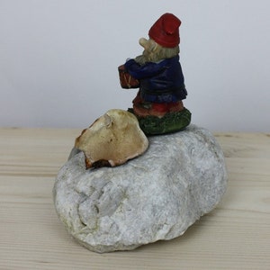 Decorative figure dwarf on stone, relaxation stone, home decoration, table decoration, image 2