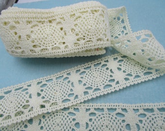 Bordure au crochet 1,50 m plus large blanc brut vintage (5,5 cm de large) 113-4-22