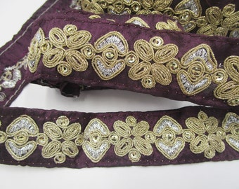 1 m narrow oriental woven border purple with gold/silver decoration (4 cm wide) 16-10-23