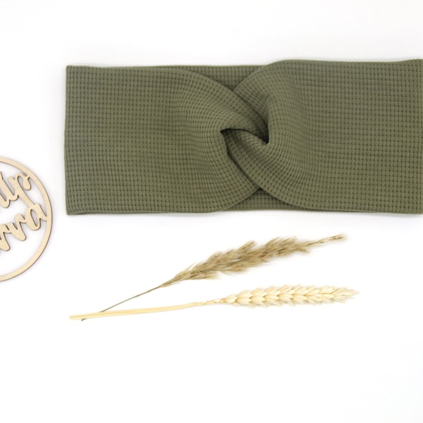 Gr. 49-51, Twisted-Headband aus Waffelstrick-Jersey, olive