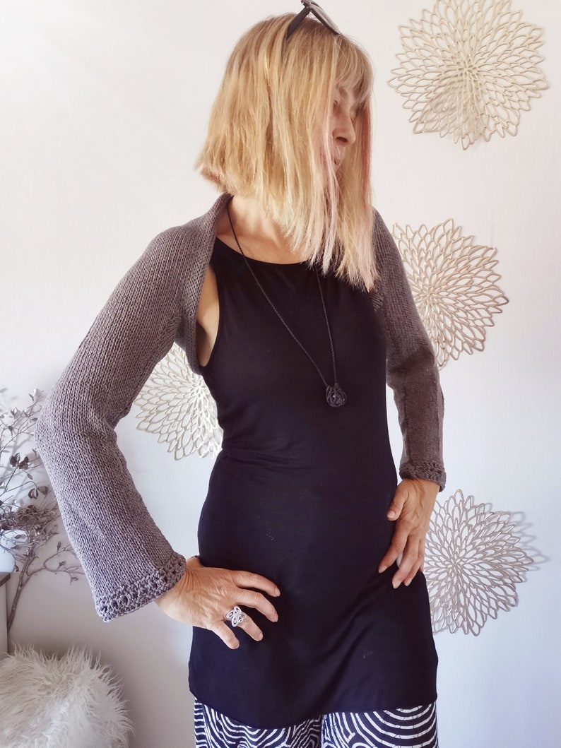 Grauer Ärmelschal / Bolero Langarm / gestrickter Shrug / Schulterwärmer / Seelenwärmer / Sommer Bolero mit Leinen für Damen M/L Bild 1