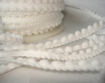 2 m x 10 mm MINI-POMPONS white col. 001