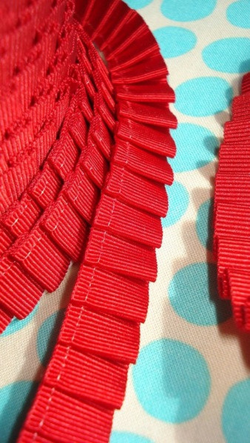 1 m ribbon plissé, frill RED image 1