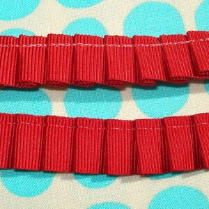 1 m ribbon plissé, frill RED image 2