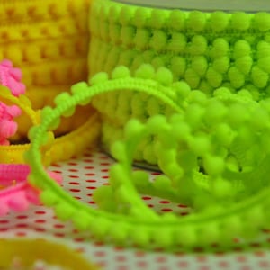 2 M Neon Mini-pompons Vert image 1