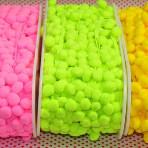 1 m ruban POMPONS NEON JAUNE image 3