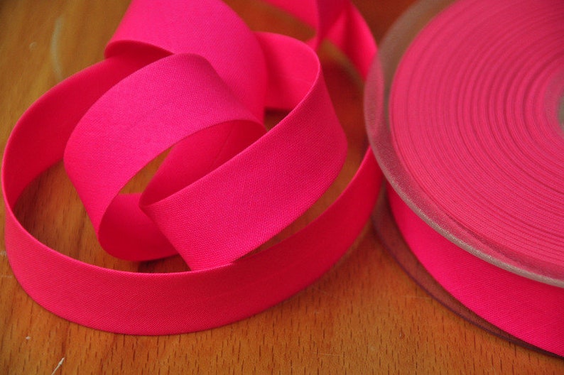 20 x 2 m bias binding NEON PINK image 4