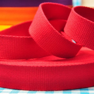 2 m ribbon in RED COTTON seat-belt image 3