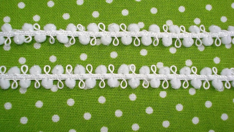 2 m Mini-Pomponsband on both sides white image 4