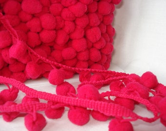 1 m pompons in PINK!!