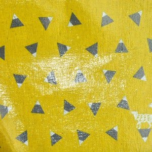 0.25 M Oilcloth triangle Kokka Echino Lin/cotton image 3