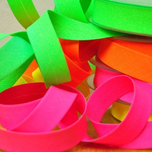 2 m x 20 mm Schrägband NEON-PINK 50 % CO 50 Pl Bild 2