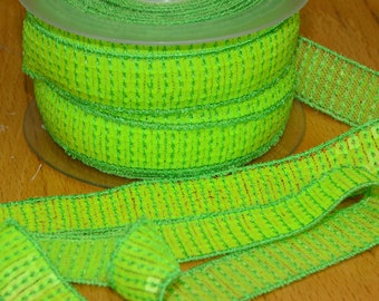 2 m ribbon with paillettes 5-rowed NEON GREEN col. 201