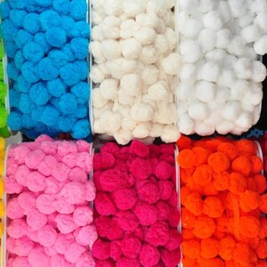 1 m MEGA pompons ribbon unbleached XXL image 2