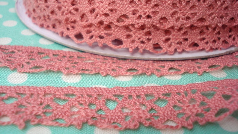 2 m lace in old pink image 2