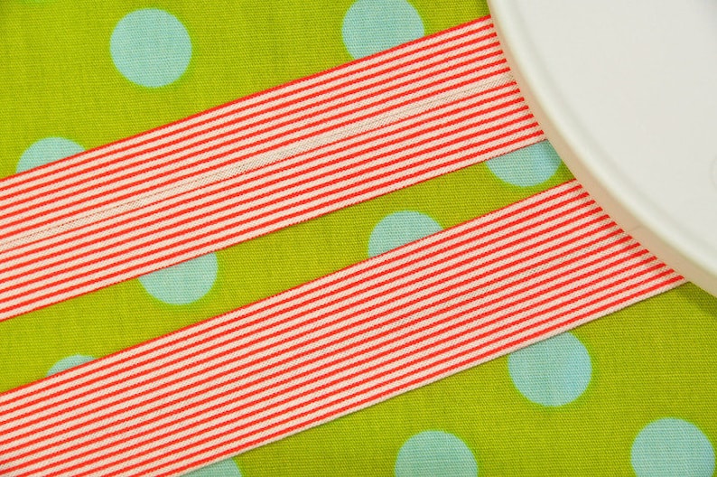 3 m bias binding with STRIPES in red