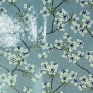 0,25 x 0,7 m Nappe sur Cotton AMALIE fleur de cerisier oilcloth dusty blue image 2