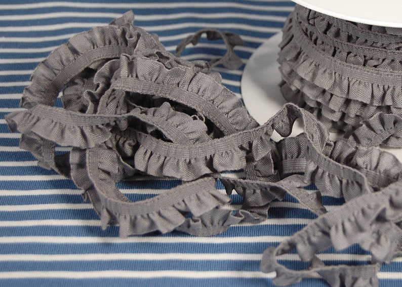 2 m x 15 mm frill grey 100 % CO frill lace falbala ruche quilling volant image 1