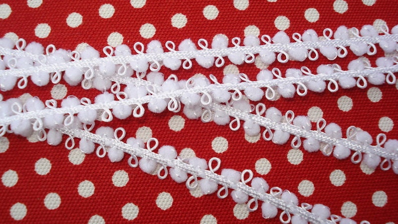 2 m Mini-Pomponsband on both sides white image 1