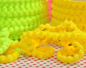 2 m MINI-POMPONSRIBBON NEONYELLOW