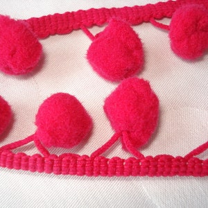 1 m pompons in PINK image 2