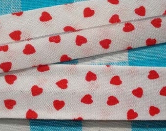 3 m bias binding/tape in white with red hearts