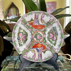 Vintage Rose Medallion Plate in the Famille Rose Medallion Pattern 7"