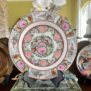 Vintage Rose Medallion Plate in the Famille Rose Canton Pattern with the Longevity Symbols and Greek Key Pattern - 10 1/4&quot;