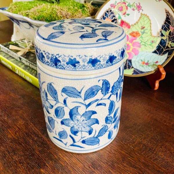 Vintage Blue and White Chinoiserie Tea Jar in Hand Painted Porcelain with Crackle Finish