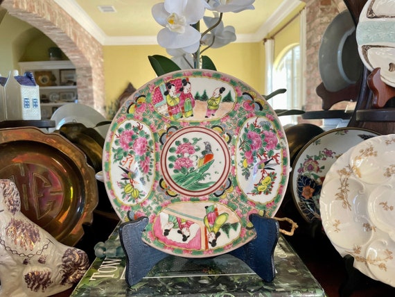 Vintage Rare Rose Medallion Plate With Famille Rose Japanese