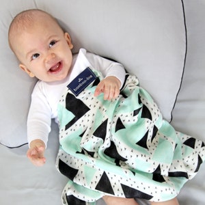 Muslin bamboo baby blanket / Bamboo Swaddle Triangles mint / Swaddling blanket / Baby blanket / Bamboo baby blanket image 1