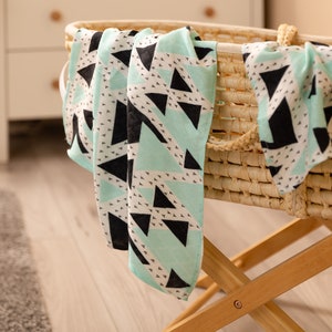 Muslin bamboo baby blanket / Bamboo Swaddle Triangles mint / Swaddling blanket / Baby blanket / Bamboo baby blanket image 5