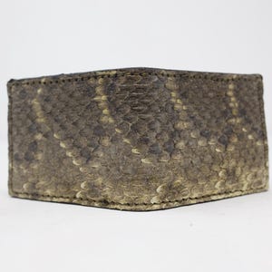 Cartera de piel con diseño de serpiente de cascabel Diamondback