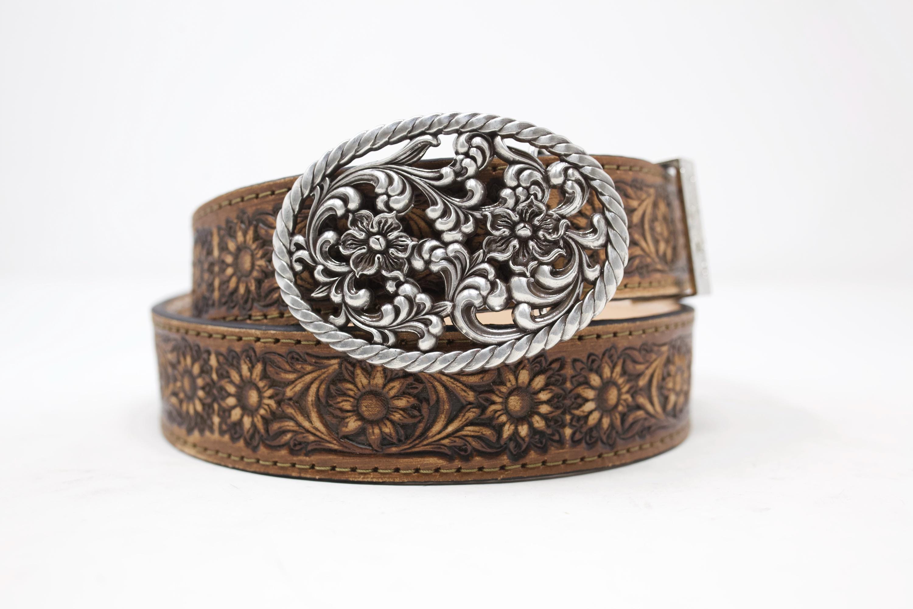 An Adorable Belt Buckle with Floral and Leaves Flower Leather Belt Buckle – Brooklyn Buckles main image 3