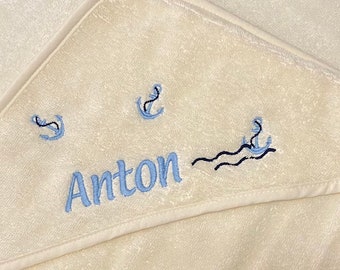 Hooded towel, hooded towel for babies with name and anchor motif.