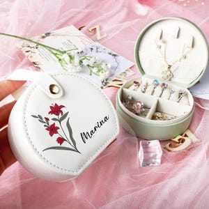 Benutzerdefinierte Name Schmuckschatulle ， Geburtstagsblumen ， Reiseschmuckschatulle, Reißverschluss-Schmuckschatulle, personalisierte Schmuckschatulle ， Hochzeitsgeschenke ， Brautjungfer Geschenk